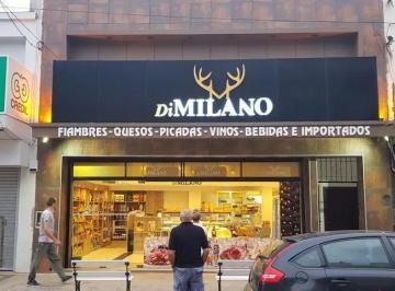 Local comercial · 200m² · 4 Ambientes · Local en Venta