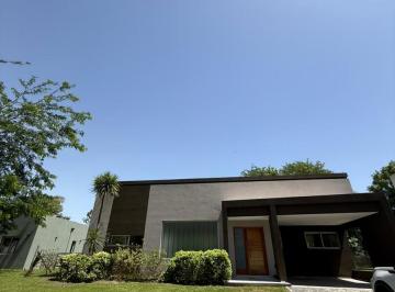 Casa · 200m² · 4 Ambientes · 2 Cocheras · Casa 4 Ambientes en Venta - Fincas de Hudson