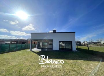 Casa · 157m² · 5 Ambientes · 1 Cochera · Casa en Venta en San Pablo, Pilar, G. B. a. Zona Norte