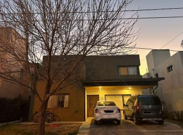 Foto · La Estanzuela - Casa de 5 Dorm. en Venta