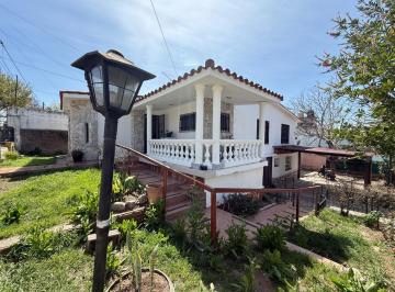 Casa de 4 ambientes, Villa Carlos Paz · Casa en Venta Barrio Malvinas 3 Dorm. + Dpto