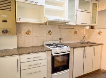Departamento · 75m² · 5 Ambientes · Departamento de Cuatro Dorm. en Rosario