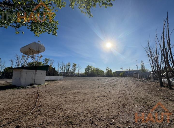 Bodega-Galpón · 700m²