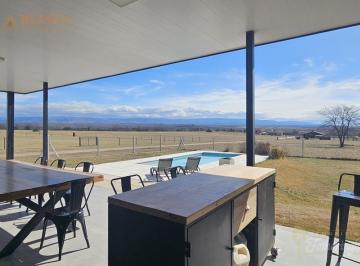Casa · 162m² · 5 Ambientes · 1 Cochera · Casa de Categoria en Venta | B° Semi Privado Punto Claro