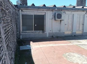 Departamento de 1 ambiente, Berazategui · Mono Ambiente en Calle 106 E/ 2 y 3