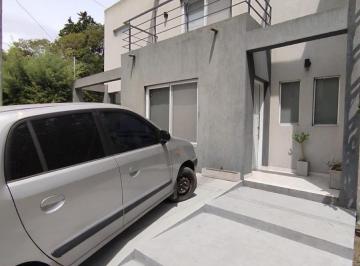 Casa · 136m² · 4 Ambientes · Casa 4 Ambientes con Pileta - en Venta - El Carmencito