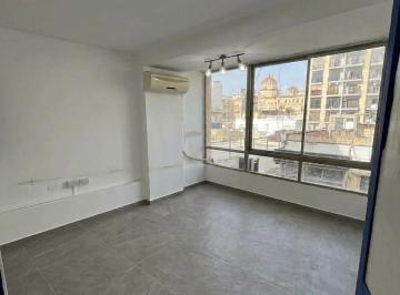 Oficina comercial · 100m² · 4 Ambientes · Centro Alquiler Oficina Comercial - 100 m