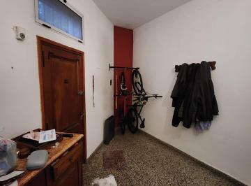 Departamento de 2 ambientes, Lomas de Zamora · Departamento a m de Estación de Turdera