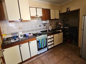 PH de 3 ambientes, Lanús · PH de 3 Amb Sin Expensas C/ Balcón y Terraza Propia!