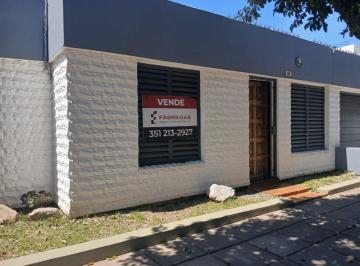 Casa · 80m² · 2 Ambientes · 1 Cochera · ¡Venta! Casa en El Trébol ¡Toda en Una Planta! ¡Con Escritura!