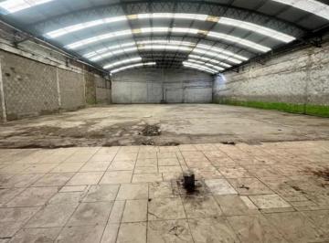 Bodega-Galpón · 912m² · Imponente Depósito Sobre Av a 4 Cuadras Estacion Grand Bourg