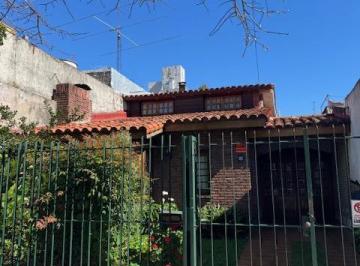 Casa · 210m² · 4 Ambientes · 2 Cocheras · Casa 4 Ambientes con Escritorio, Jardin, en Venta en Villa Devoto