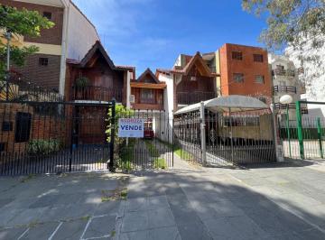 PH · 4 Ambientes · 1 Cochera · Regio Triplex Cuatro Ambientes con Cochera - Ideal Vivienda Permanente