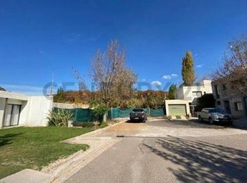 Terreno · 351m² · Lote en Venta en Complejo Privado Guaymallén
