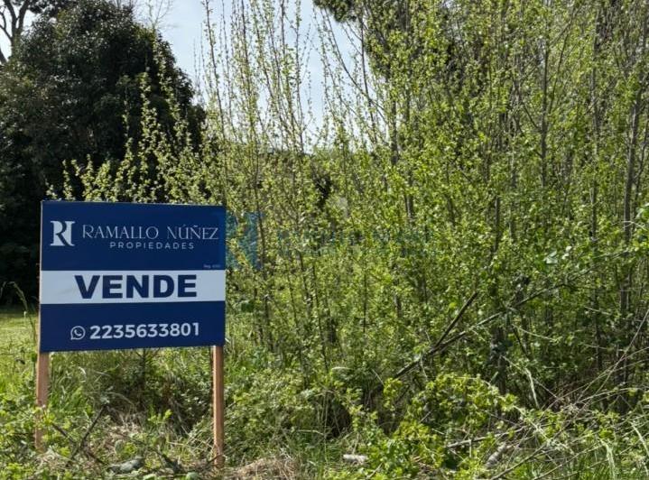 Terreno · 682m²