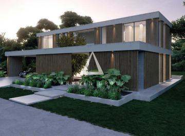 Casa · 245m² · 8 Ambientes · 2 Cocheras · Casa en Venta en Estancias del Pilar