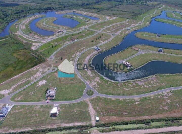 Terreno · 853m²