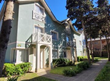 Casa · 100m² · 4 Ambientes · 1 Cochera · Triplex 4 Amb en Pinamar a m del Centro Comercial