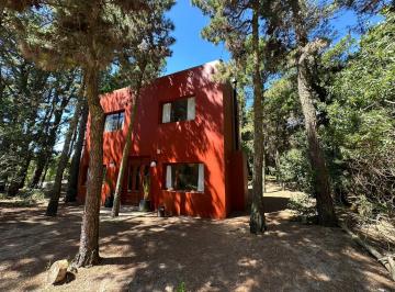Casa · 130m² · 5 Ambientes · 3 Cocheras · Casa en Venta Mar de Las Pampas