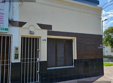 PH · 60m² · 3 Ambientes · Venta PH 3 Ambientes con Terraza en Bernal Oeste