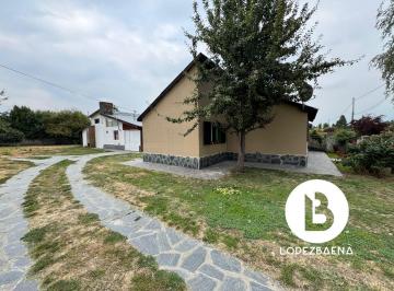Casa · 82m² · 6 Ambientes · Casa en Venta 2 Dorm. 1 Baño - Quincho y 2 Departamentos