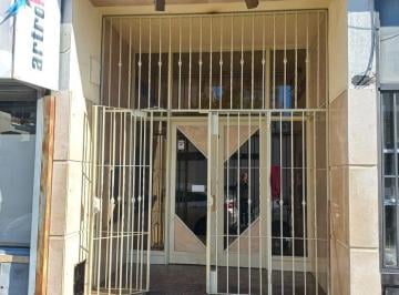 Departamento de 5 ambientes, Córdoba · Centro, Colon y Mdza 2d Appto a Credito Nacion! Oportunidaddd!