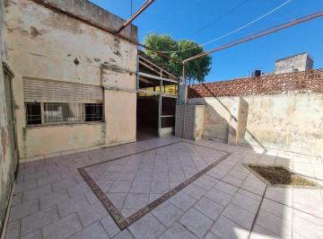 Casa de 4 ambientes, Rosario · Casa 3 Dorm. con Galpón 120 m² en Venta Rio de Janeiro 2200
