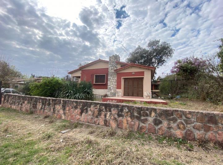 Casa en venta en Villa del Lago · 9 ambientes