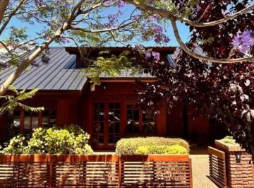 Casa · 147m² · 4 Ambientes · 1 Cochera · Alquiler Verano 2026 - Chalet 4 Amb - Los Troncos