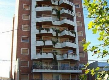 Departamento de 3 ambientes, Villa Luro · Semipiso de 3 Ambientes, Dos Baños, Cochera y Baul, Seguridad, Piscina y Sum