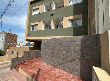 Departamento de 3 ambientes, Córdoba · Dpto. 1 Dorm + Cochera - 1 Piso - Frente C / Balcon