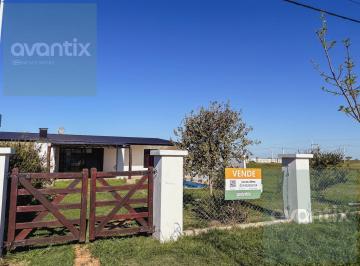 Quinta vacacional · 68m² · 2 Ambientes · Casa Quinta con Pileta en Angelica - Usd 50.000