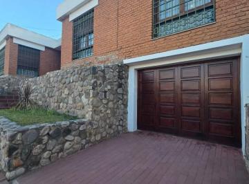 Foto · Vendemos Casa 3 Dorm. en B Maipu, Excelente Calidad! La Vemos?