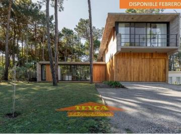 Casa · 330m² · 5 Ambientes · 2 Cocheras · Alquiler Temporario, Casa de 5 Ambientes, Zona Norte, Pinamar