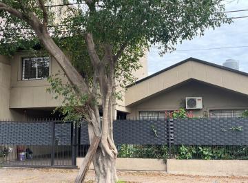Casa de 4 ambientes, San Isidro · Hermosa Casa en Excelente Ubicación
