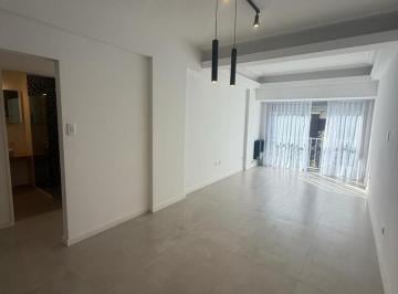 Departamento · 75m² · 3 Ambientes · Departamento 3 Amb. con Dependencia Reciclado.