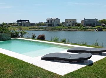 Casa · 200m² · 6 Ambientes · 2 Cocheras · Venta Casa en El Cantón, Escobar. 4 Dorm.
