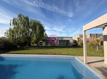 Casa · 150m² · 4 Ambientes · Casa en Venta en San Sebastian, Escobar, G. B. a. Zona Norte