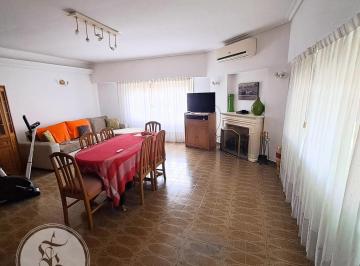 PH de 3 ambientes, General San Martín · PH Planta Baja de 130 m² Totales y 2 Habitaciones en Venta Zona San Andres