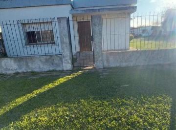 Casa · 399m² · 6 Ambientes · Propiedad Multifamiliar Ideal Para 2 Familias en Lujan.