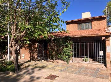 Fachada · Dueño Directo Vende Casa de Categoria en Alto Dorrego 4 Dorm.