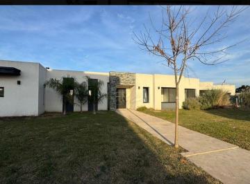 Casa de 4 ambientes, Pilar · Casa 167 m² Barrio Santo Tomas Pilar