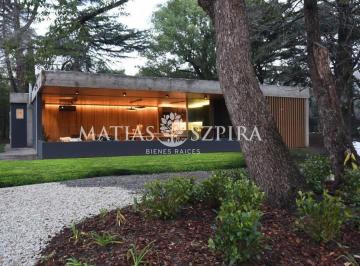 Casa · 120m² · 4 Ambientes · 2 Cocheras · Departamentos Premiun con Amenities Resort en Leloir
