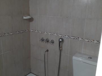 Local comercial de 3 ambientes, Quilmes · Local Planta Baja + 4 Departamentos en Planta Alta