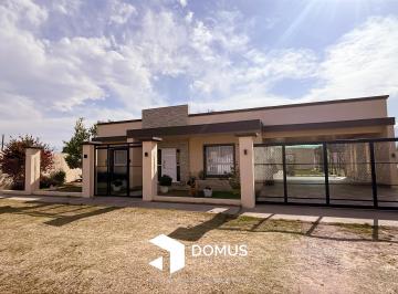 Casa · 300m² · 4 Dormitorios · 2 Cocheras · Venta Casa Mollar 1 - Cerrillos