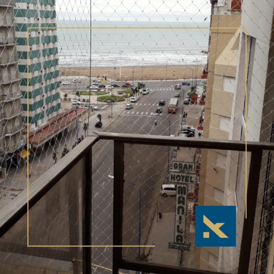 Departamento de 2 ambientes a la calle, 44m² con balcón — Centro