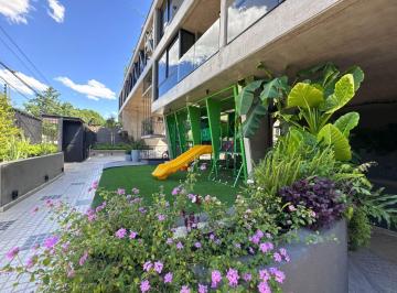 Casa · 104m² · 4 Ambientes · 1 Cochera · Casa de 3 Dorm. en Fisherton. con Pileta.