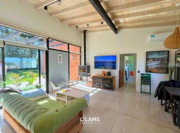 Casa · 266m² · 3 Ambientes · 2 Cocheras · Venta - Casa 3 Ambientes - Barrancas de San Benito