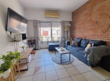 PH · 77m² · 3 Ambientes · 1 Cochera · Venta PH en Castelar Norte - 3 Ambientes - Apto Crédito