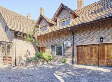 Casa · 600m² · 9 Ambientes · 2 Cocheras · Casa en Las Lomas de San Isidro